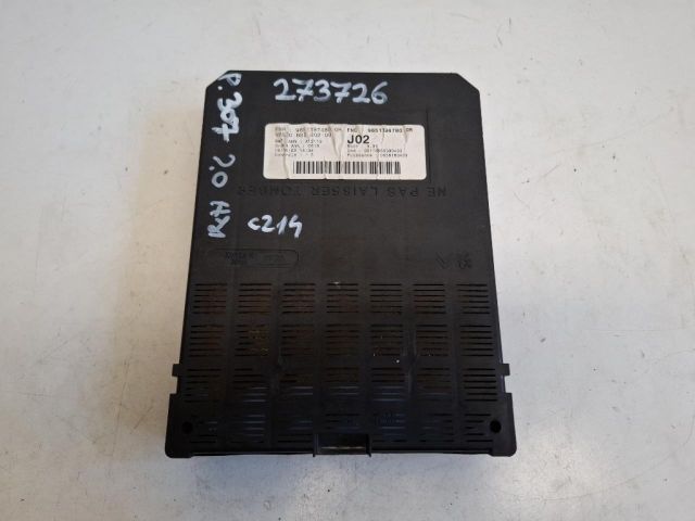 bontott PEUGEOT 307 Biztosítéktábla Motortér