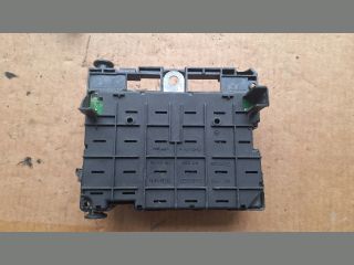 bontott PEUGEOT 307 Biztosítéktábla Utastér