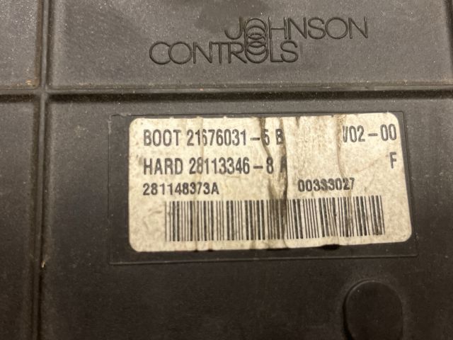 bontott PEUGEOT 307 Biztosítéktábla Utastér