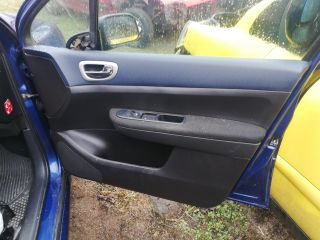 bontott PEUGEOT 307 Csomagtér Szellőző Hátsó