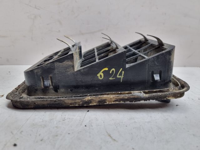 bontott PEUGEOT 307 Csomagtér Szellőző Jobb