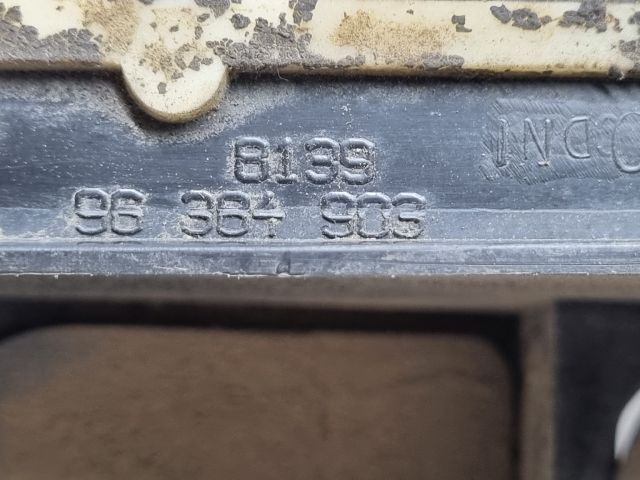 bontott PEUGEOT 307 Csomagtér Szellőző Jobb