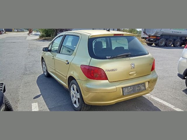 bontott PEUGEOT 307 Csomagtérajtó Kárpit