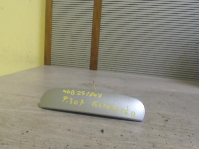 bontott PEUGEOT 307 Csomagtérajtó Kilincs