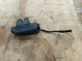 bontott PEUGEOT 307 Csomagtérajtó Zárbetét