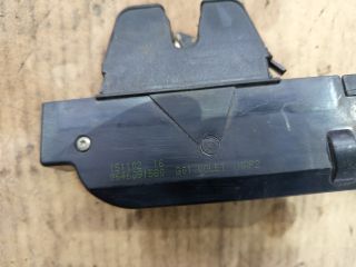 bontott PEUGEOT 307 Csomagtérajtó Zárbetét