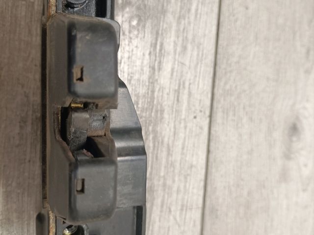 bontott PEUGEOT 307 Csomagtérajtó Zárszerkezet