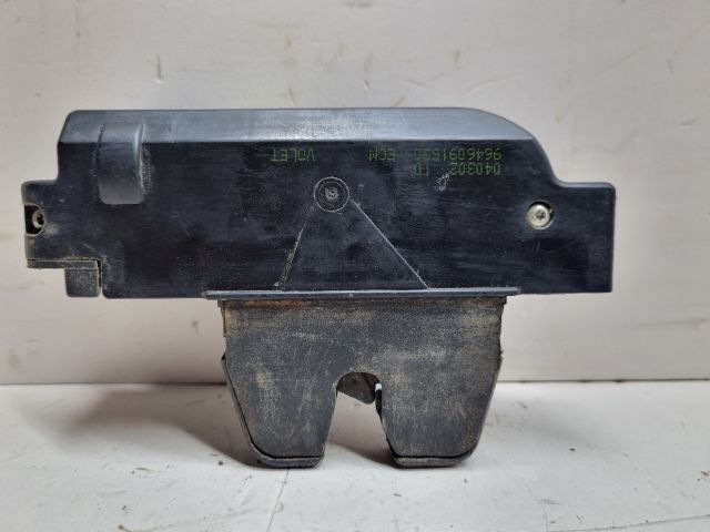 bontott PEUGEOT 307 Csomagtérajtó Zárszerkezet