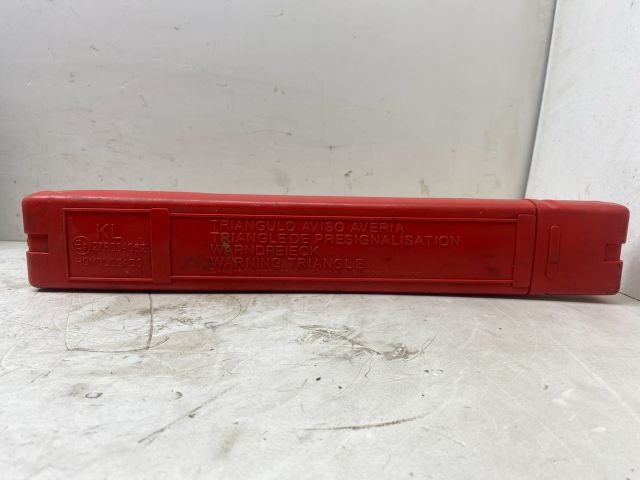 bontott PEUGEOT 307 Elakadásjelző Háromszög