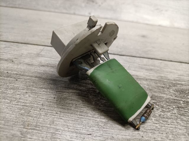 bontott PEUGEOT 307 Előtét Ellenállás Fűtőmotor