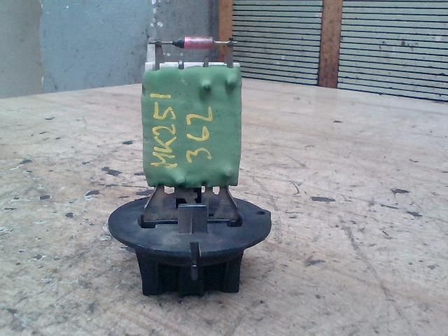 bontott PEUGEOT 307 Előtét Ellenállás Fűtőmotor