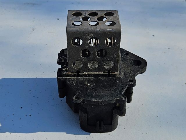 bontott PEUGEOT 307 Előtét Ellenállás Fűtőmotor