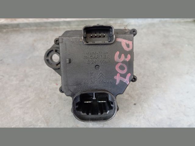 bontott PEUGEOT 307 Előtét Ellenállás Hűtőventilátor