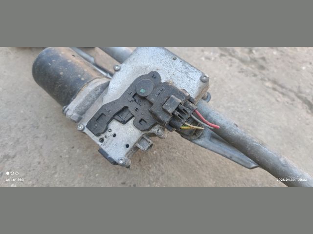 bontott PEUGEOT 307 Első Ablaktörlő Szerkezet Motorral