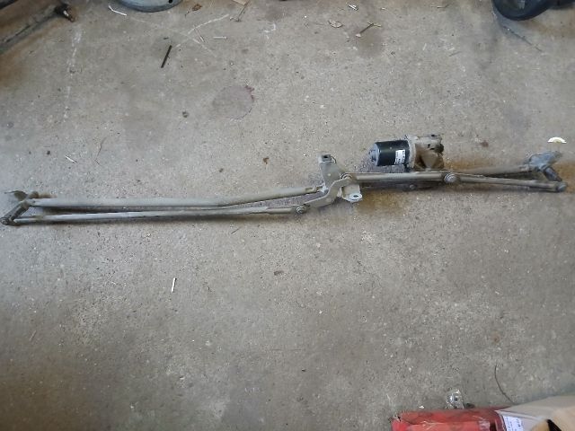 bontott PEUGEOT 307 Első Ablaktörlő Szerkezet Motorral