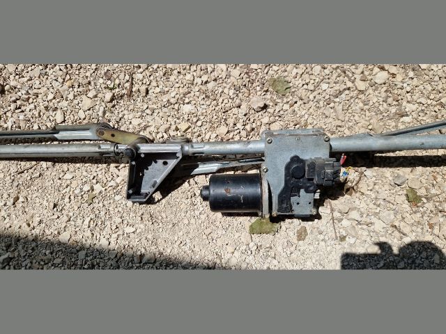 bontott PEUGEOT 307 Első Ablaktörlő Szerkezet Motorral