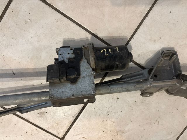 bontott PEUGEOT 307 Első Ablaktörlő Szerkezet Motorral