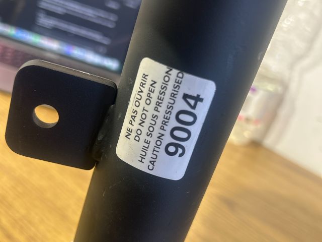 bontott PEUGEOT 307 Első Lengéscsillapító (Pozíciófüggetlen)