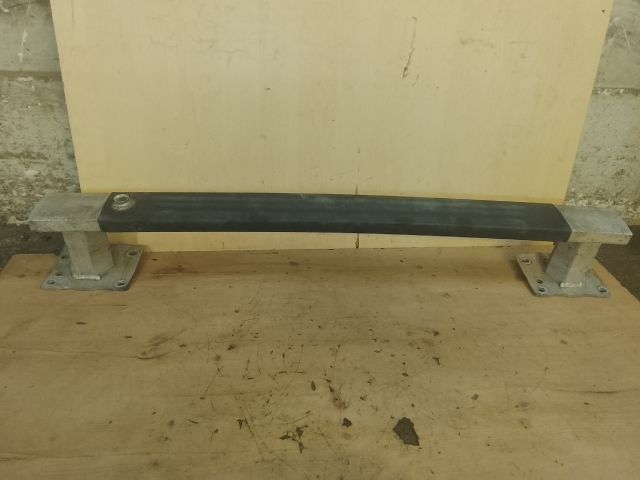 bontott PEUGEOT 307 Első Lökhárító Merevítő (Fém)