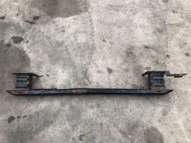 bontott PEUGEOT 307 Első Lökhárító Merevítő (Fém)