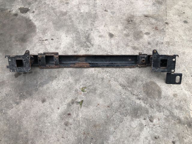 bontott PEUGEOT 307 Első Lökhárító Merevítő (Fém)