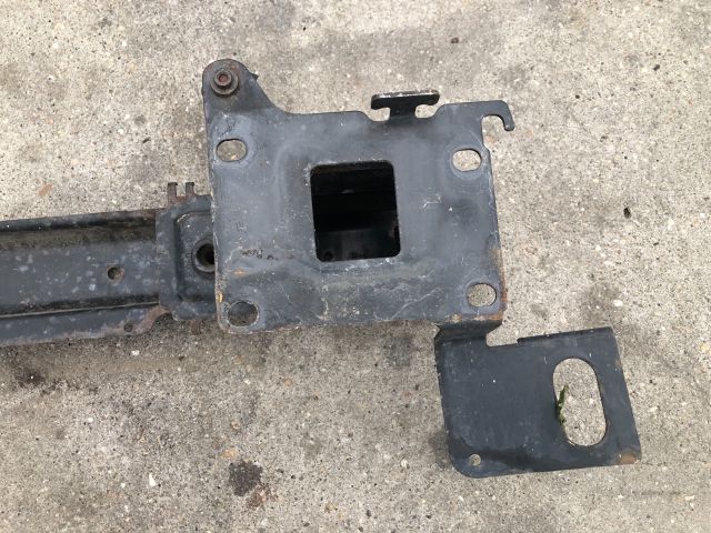 bontott PEUGEOT 307 Első Lökhárító Merevítő (Fém)