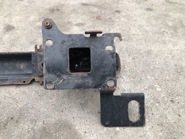 bontott PEUGEOT 307 Első Lökhárító Merevítő (Fém)