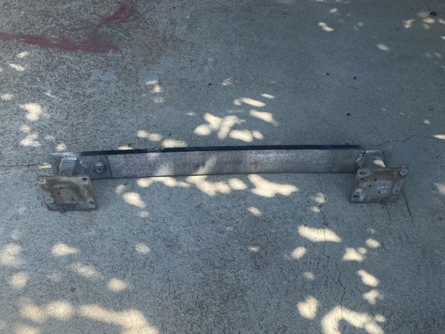 bontott PEUGEOT 307 Első Lökhárító Merevítő (Fém)