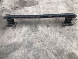 bontott PEUGEOT 307 Első Lökhárító Merevítő (Fém)