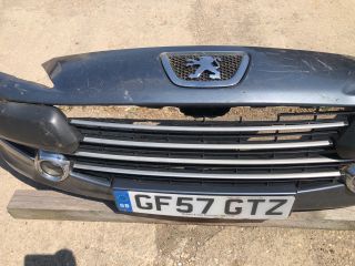 bontott PEUGEOT 307 Első Lökhárító (Részeivel)