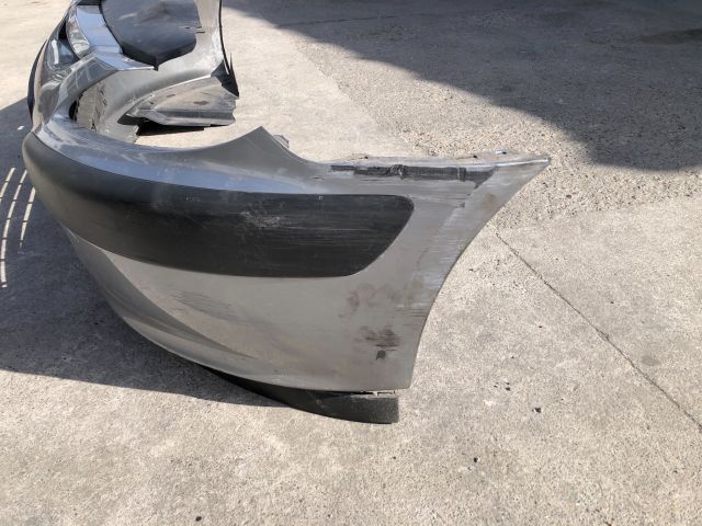 bontott PEUGEOT 307 Első Lökhárító (Részeivel)