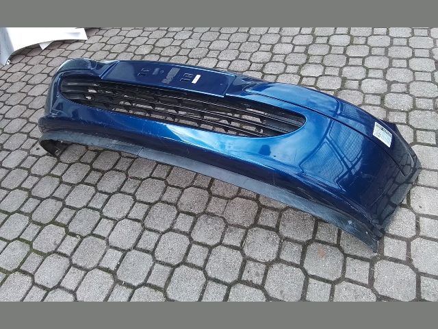 bontott PEUGEOT 307 Első Lökhárító (Részeivel)