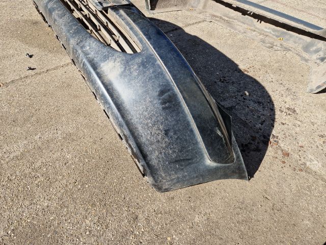 bontott PEUGEOT 307 Első Lökhárító (Részeivel)