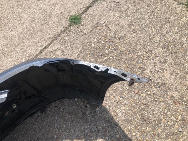 bontott PEUGEOT 307 Első Lökhárító (Részeivel)