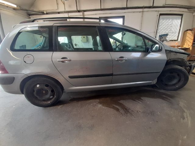 bontott PEUGEOT 307 Első Szélvédő