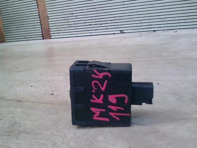 bontott PEUGEOT 307 Fényszórómagasság Állító Kapcsoló