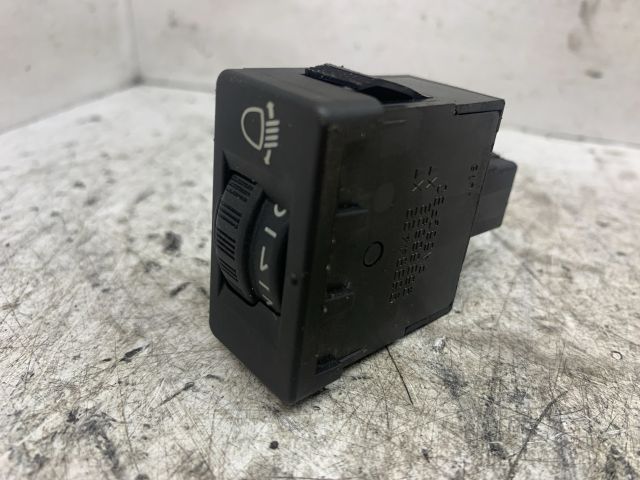 bontott PEUGEOT 307 Fényszórómagasság Állító Kapcsoló