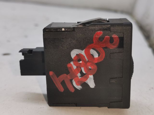 bontott PEUGEOT 307 Fényszórómagasság Állító Kapcsoló