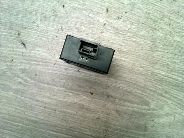 bontott PEUGEOT 307 Fényszórómagasság Állító Kapcsoló