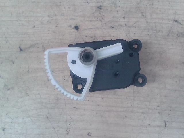 bontott PEUGEOT 307 Fűtés Állító Motor