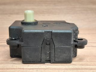 bontott PEUGEOT 307 Fűtés Állító Motor