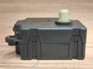 bontott PEUGEOT 307 Fűtés Állító Motor