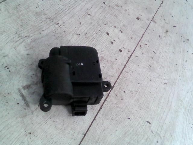 bontott PEUGEOT 307 Fűtés Állító Motor