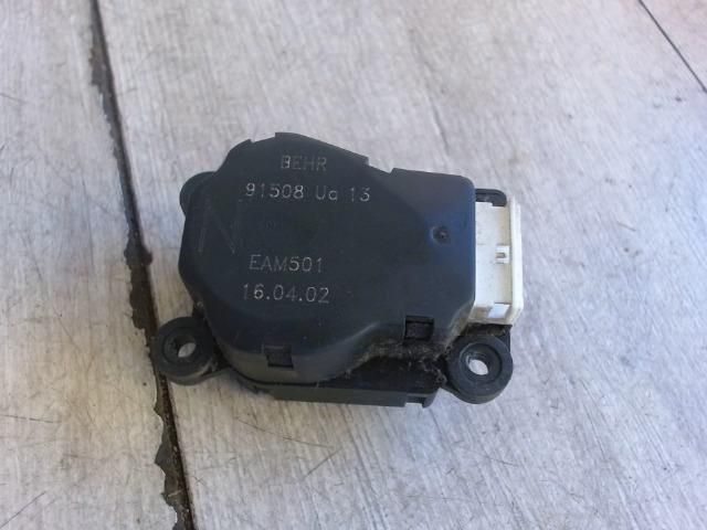 bontott PEUGEOT 307 Fűtés Állító Motor