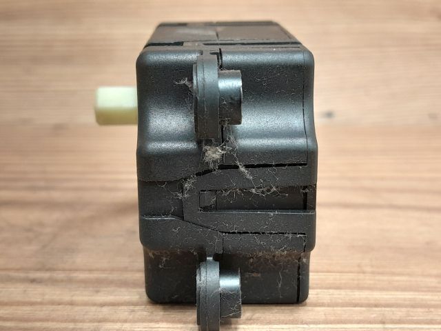 bontott PEUGEOT 307 Fűtés Állító Motor