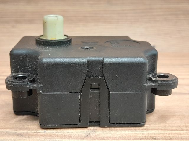 bontott PEUGEOT 307 Fűtés Állító Motor