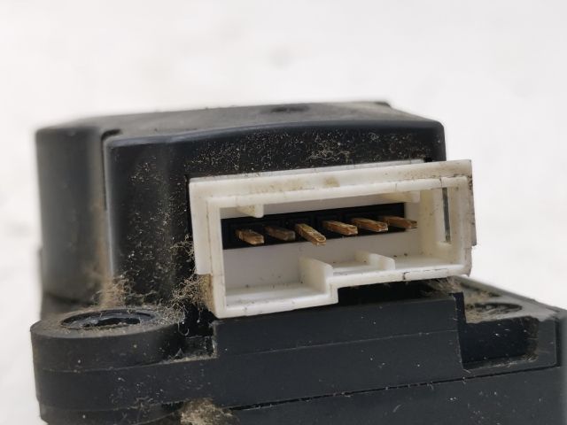 bontott PEUGEOT 307 Fűtés Állító Motor