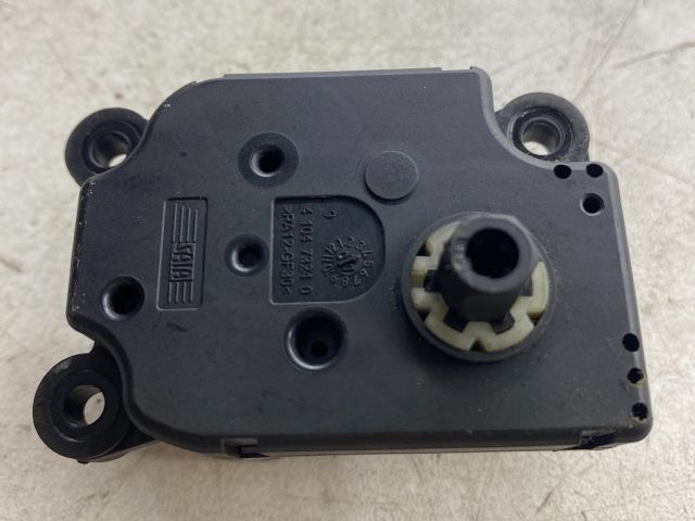 bontott PEUGEOT 307 Fűtés Állító Motor