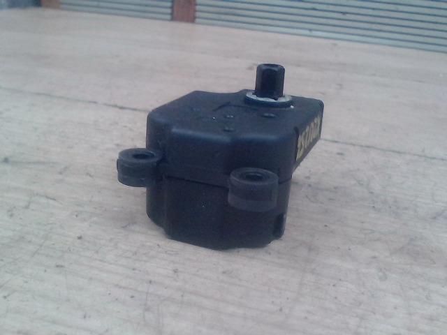 bontott PEUGEOT 307 Fűtés Állító Motor