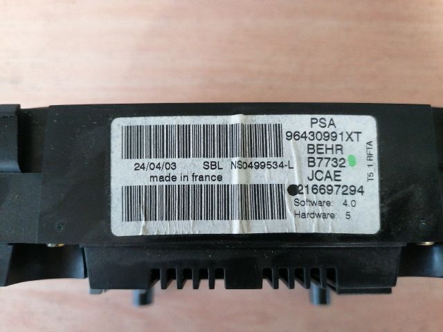 bontott PEUGEOT 307 Fűtéskapcsoló (digit klímás)